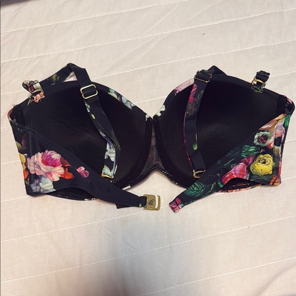 Ted Baker Black Floral bikini top - Picture 2 of 6